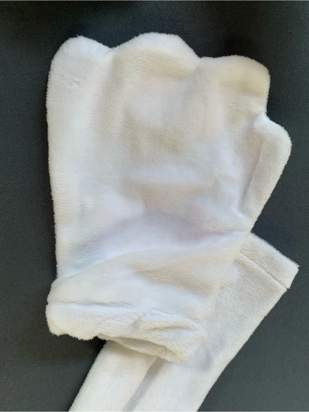 Kids White Cat Costume Jumpsuit with Paw Gloves Tail Hood and Shoe Covers Size M